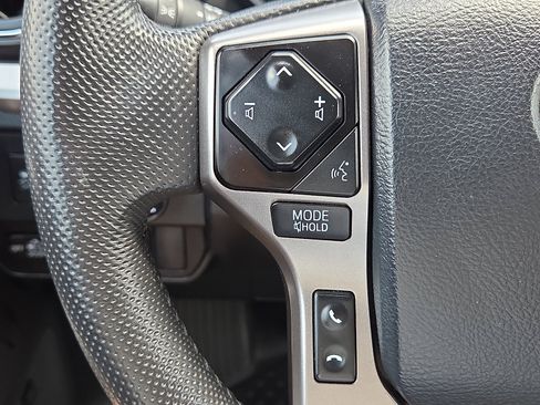 Used 2023 Toyota Tacoma Limited AWD/4WD image 21
