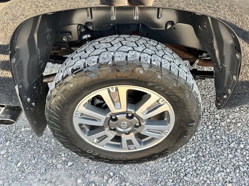 Used 2019 Toyota Tundra Platinum image 14