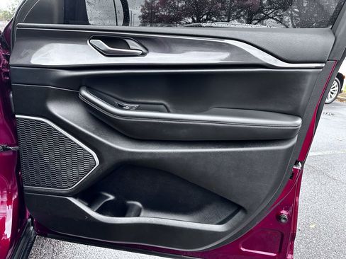 Used 2021 Jeep Grand Cherokee L Laredo image 37