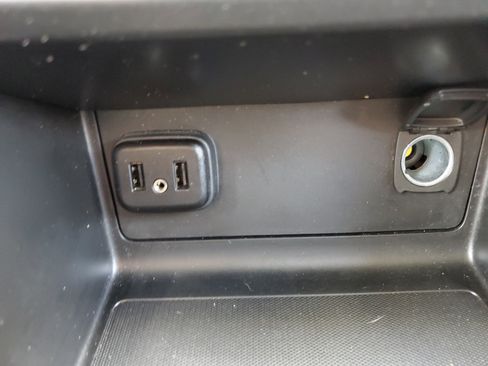 Used 2022 GMC Canyon Elevation image 31