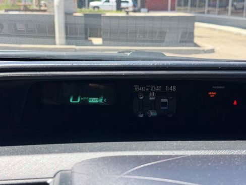 Used 2013 Toyota Prius C Two FWD image 12
