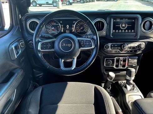 Used 2021 Jeep Wrangler Unlimited Sahara w/ Safety Group image 5