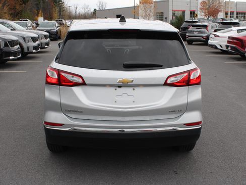 Used 2020 Chevrolet Equinox LT w/ Driver Convenience Package image 6