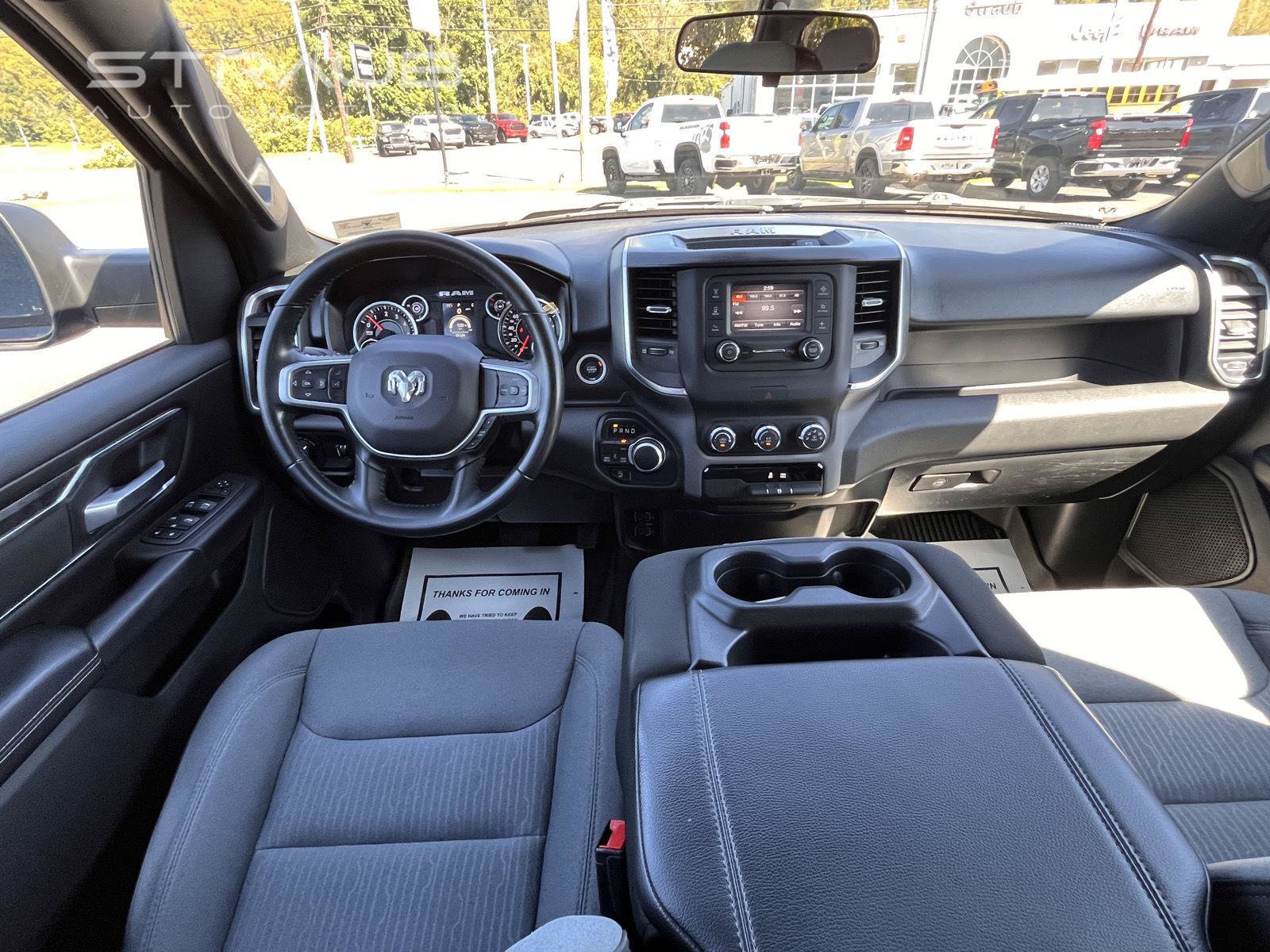 Used 2024 RAM 1500 Big Horn AWD/4WD image 33