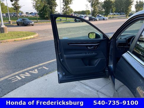 Used 2020 Honda CR-V Touring image 14