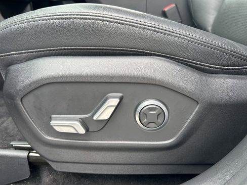 New 2025 Hyundai Santa Fe Limited AWD/4WD image 12