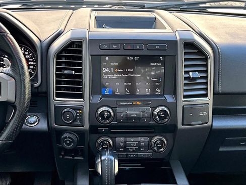 Used 2017 Ford F150 Raptor w/ Equipment Group 802A Luxury image 6