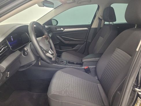 Used 2025 Volkswagen Jetta S FWD image 17
