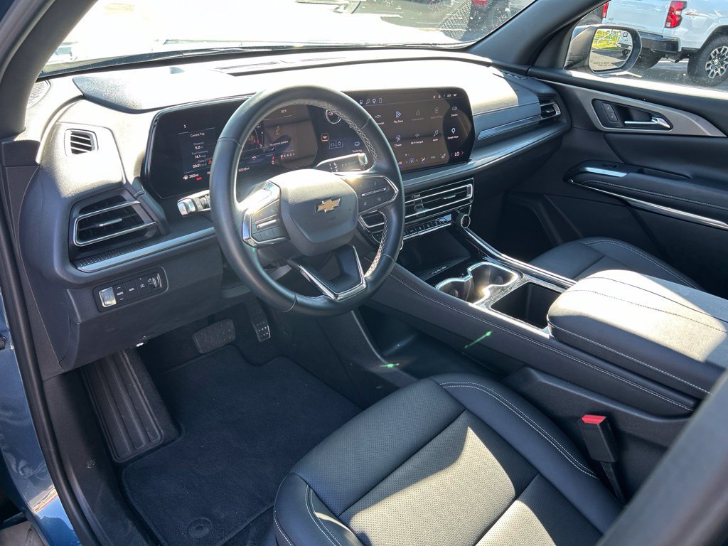 Used 2026 Chevrolet Traverse LT AWD/4WD image 17