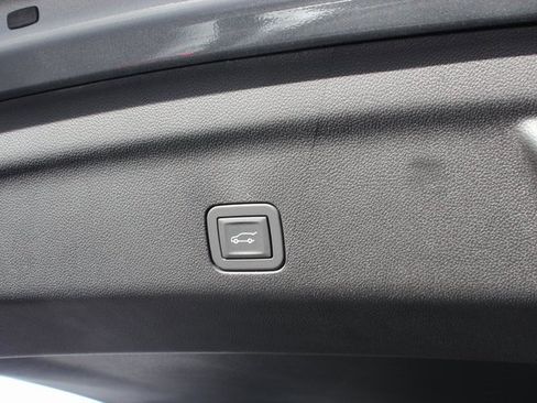 New 2026 GMC Yukon XL Elevation w/ LPO, Floor Liner Package image 54