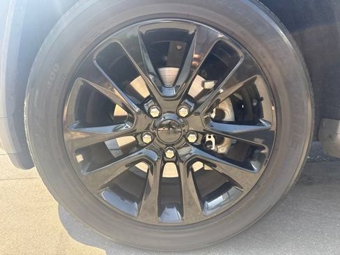 Used 2019 Jeep Grand Cherokee Altitude RWD image 11