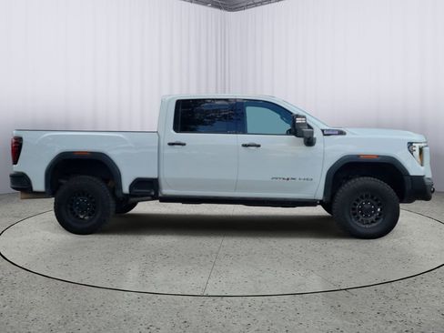 Used 2024 GMC Sierra 2500 AT4X w/ AT4X AEV Edition AWD/4WD image 3