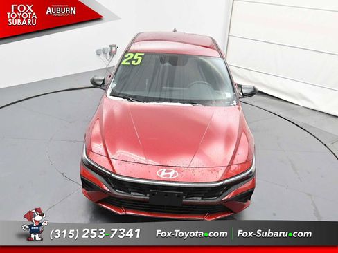 Used 2025 Hyundai Elantra SEL image 29