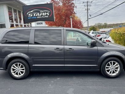 Used 2016 Dodge Grand Caravan SXT w/ Rear Park Assist Package