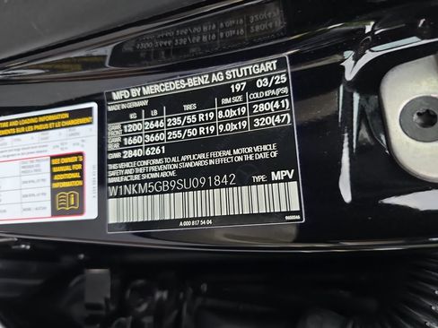 Certified 2025 Mercedes-Benz GLC 350e 4MATIC image 39