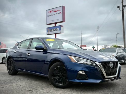 Used 2019 Nissan Altima 2.5 S FWD image 2