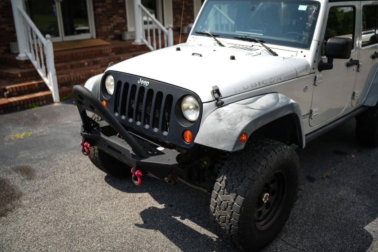 Used 2012 Jeep Wrangler Unlimited Rubicon w/ Dual Top Group AWD/4WD image 10