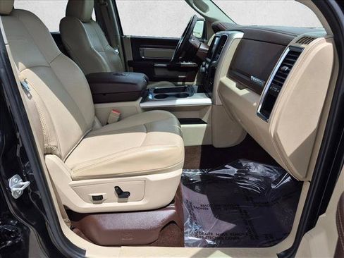 Used 2016 RAM 1500 Laramie w/ Convenience Group AWD/4WD image 22