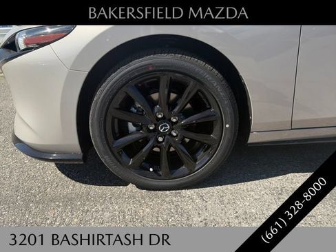 New 2026 MAZDA MAZDA3 Hatchback w/Premium Plus Pkg AWD/4WD image 18