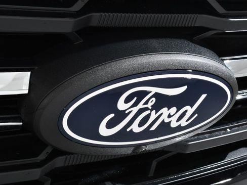 New 2026 Ford F150 XLT w/ Equipment Group 302A MID image 20