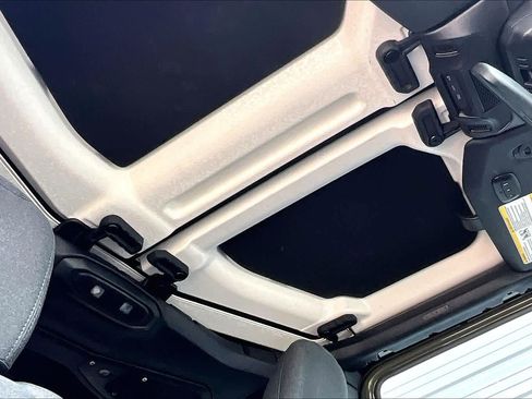 Used 2025 Jeep Wrangler Willys image 15