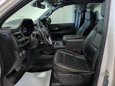 Used 2021 GMC Yukon SLT w/ Rear Media and Nav Package AWD/4WD image 7