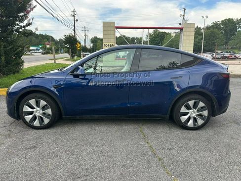 Used 2023 Tesla Model Y Long Range AWD/4WD image 9