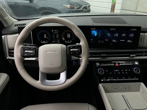 Used 2025 Hyundai Santa Fe SEL image 15