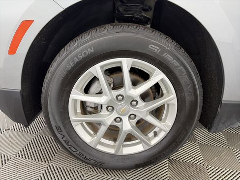 Certified 2024 Chevrolet Equinox LS w/ LS Convenience Package image 13