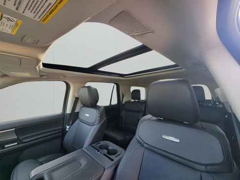 New 2026 Ford Expedition Platinum w/ Driver's Package image 26