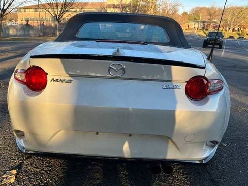 Used 2017 MAZDA MX-5 Miata Grand Touring w/ Appearance Package image 5