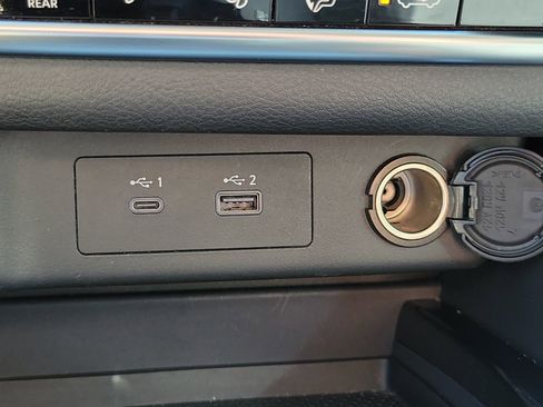 Used 2023 Nissan Rogue SV FWD image 23