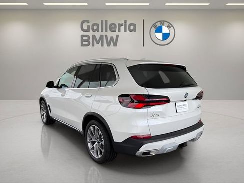Used 2025 BMW X5 xDrive40i w/ Executive Package image 9