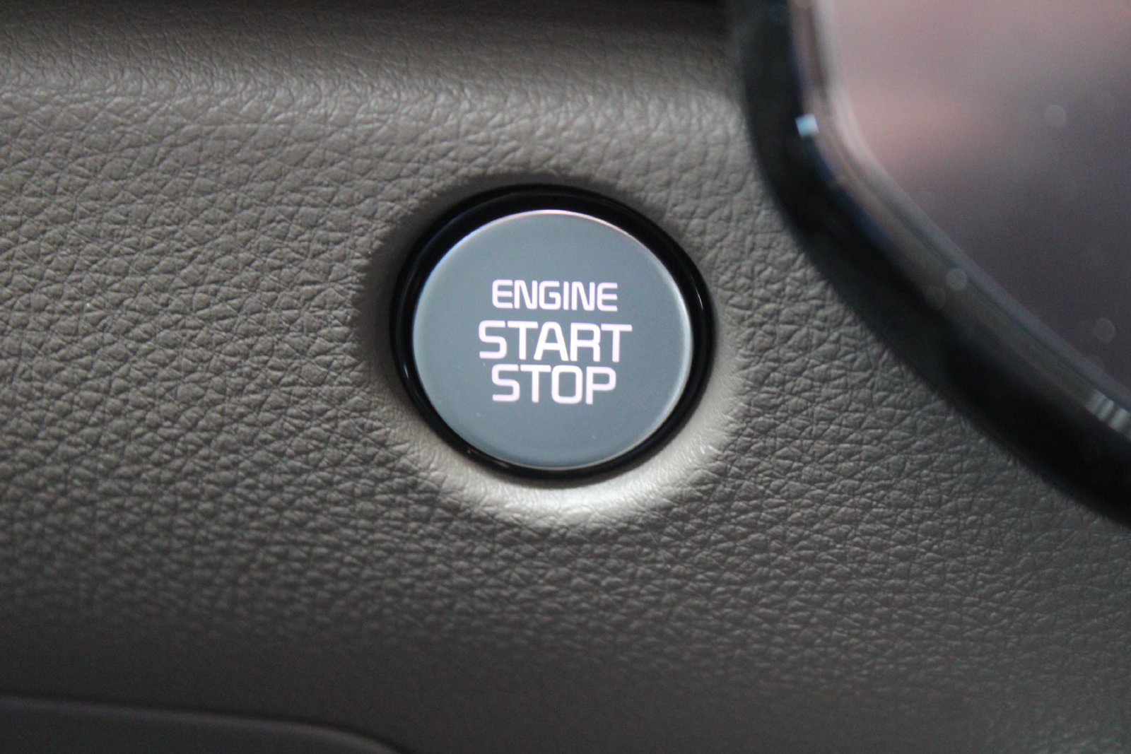 New 2026 Kia Carnival EX FWD image 37
