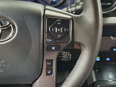 Used 2020 Toyota Tacoma TRD Sport w/ Technology Package image 49