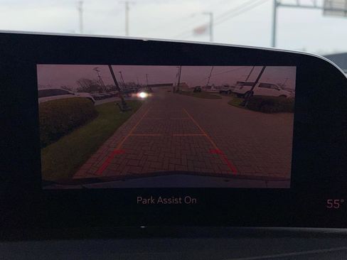 Used 2024 Cadillac XT4 Premium Luxury image 21