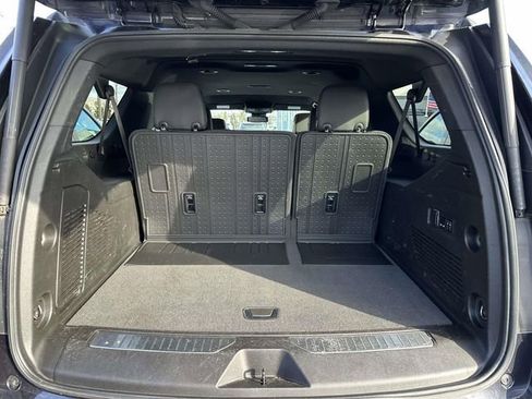 Certified 2023 Chevrolet Suburban Premier image 11