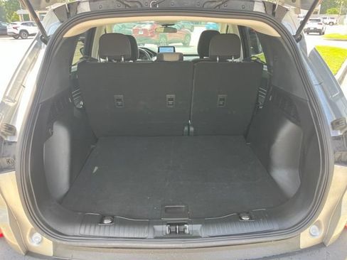 Used 2022 Ford Escape SE FWD image 6