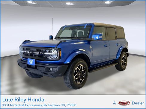 Used 2023 Ford Bronco Outer Banks image 1