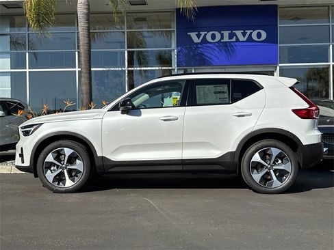 New 2026 Volvo XC40 B5 Plus w/ Protection Package Premier image 2
