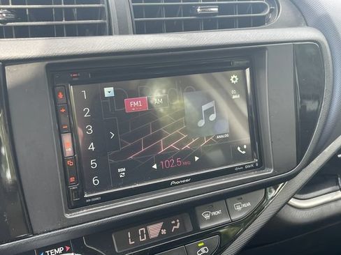 Used 2015 Toyota Prius C Two FWD image 16