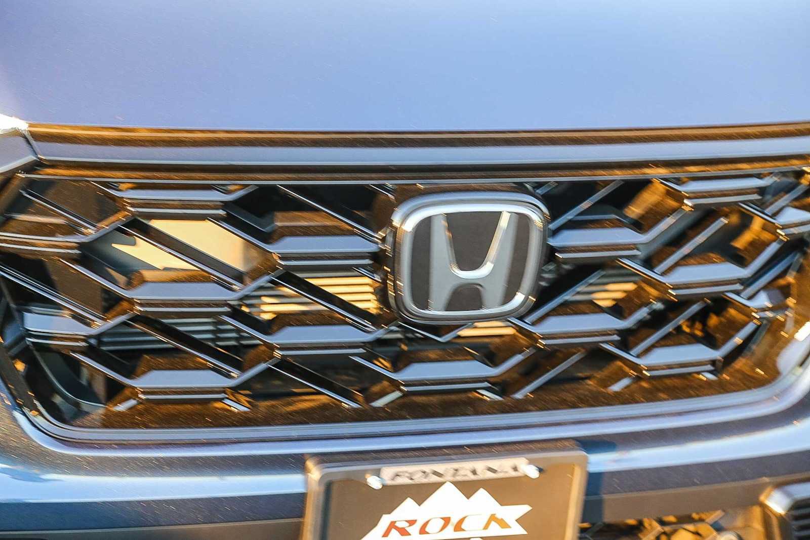 New 2027 Honda CR-V Sport-L image 5