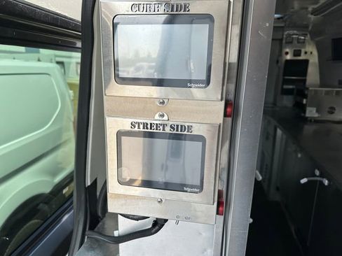 Used 2022 Mercedes-Benz Sprinter 4500 w/ Parking Package image 41