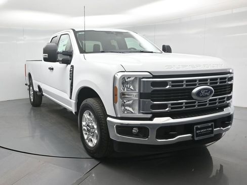 New 2026 Ford F250 XLT image 40