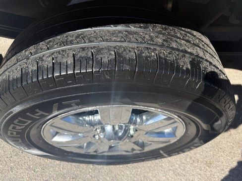 Used 2010 Ford F150 FX4 image 9