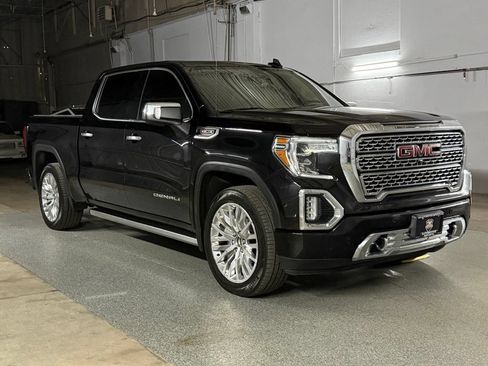 Used 2019 GMC Sierra 1500 Denali w/ Denali Ultimate Package AWD/4WD image 3