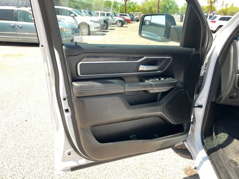 Used 2022 RAM 1500 Big Horn AWD/4WD image 13