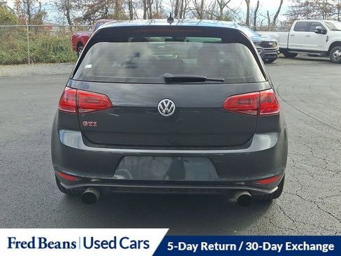 Used 2017 Volkswagen GTI SE image 11