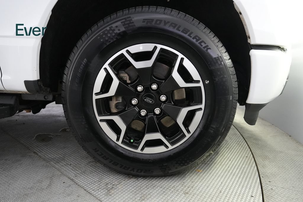 Used 2023 Ford F150 Lightning XLT AWD/4WD image 14
