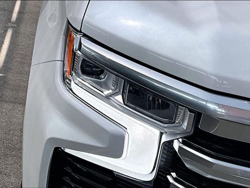 Used 2023 Chevrolet Silverado 1500 High Country w/ Technology Package RWD image 26